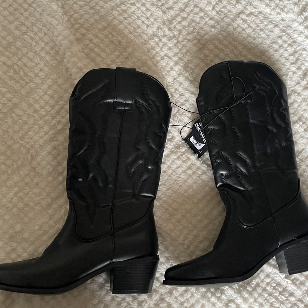 Black Leather Cowboy / Cowgirl Boots
